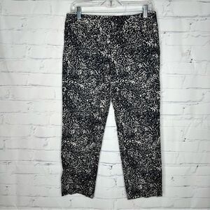Loft‎ size 6 black and white pants
